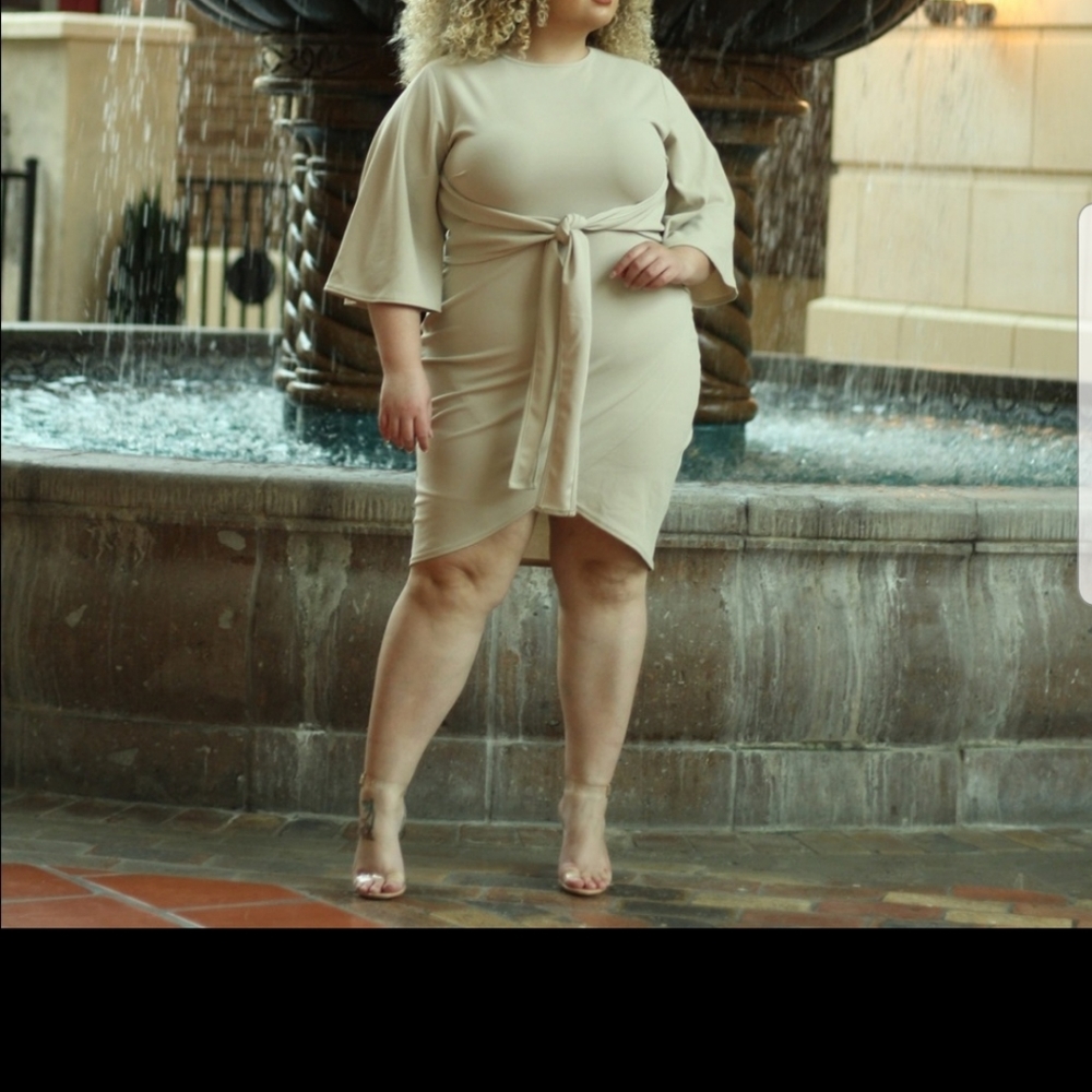 Kimono sleeve tie waist wrap dress